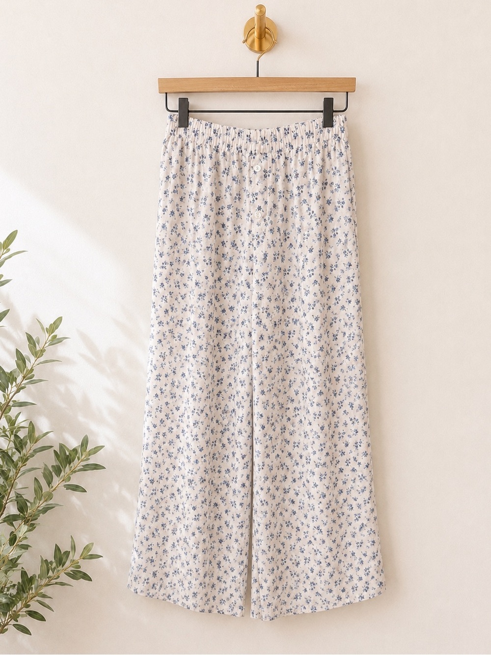 🌼 3/$15 Boutique Blue & White Floral Loungewear pants S